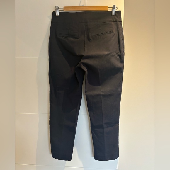 Navy Capri Pants - Picture 4 of 6